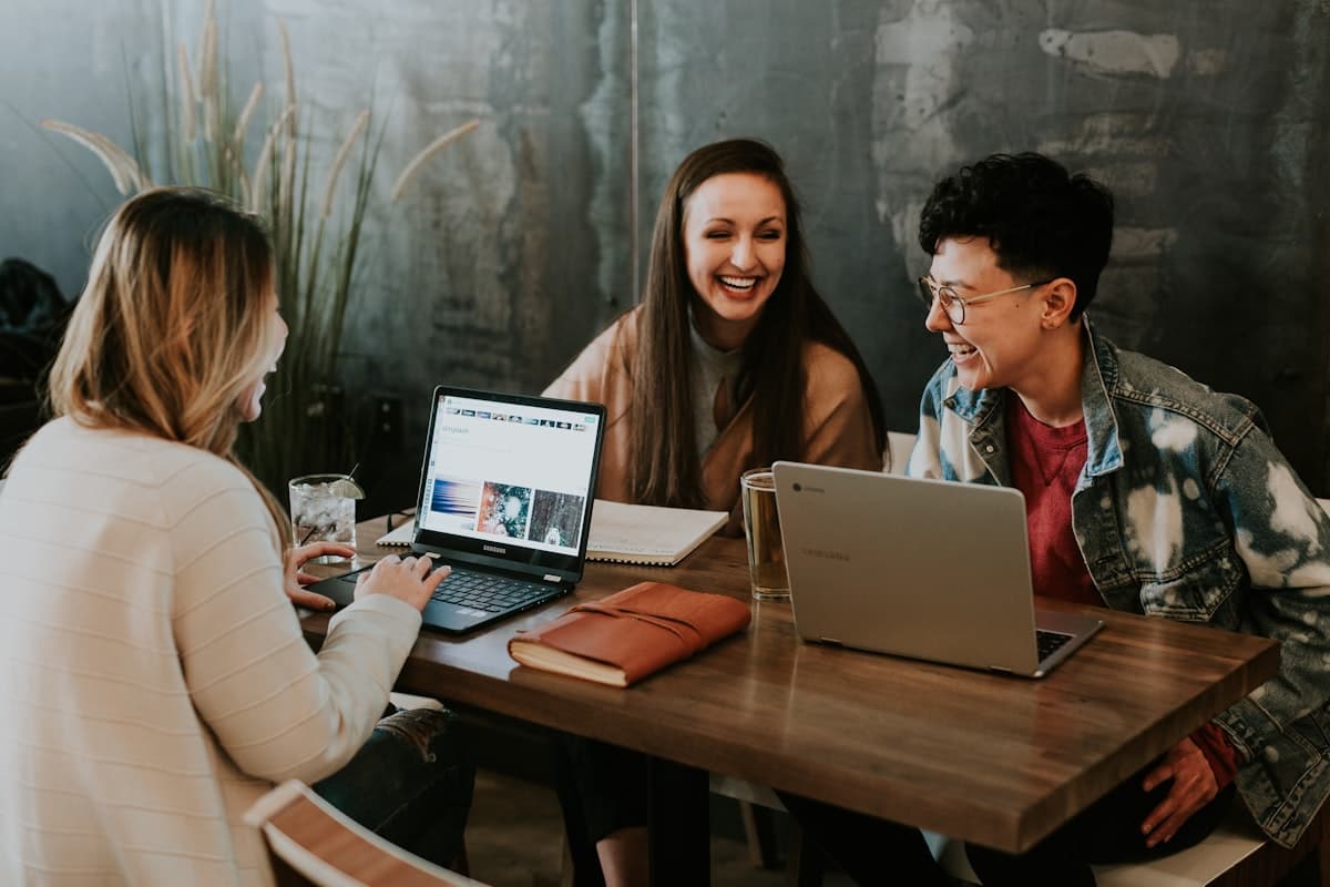 How Tutoring Businesses Attract Students Online: From Search to Enrollment