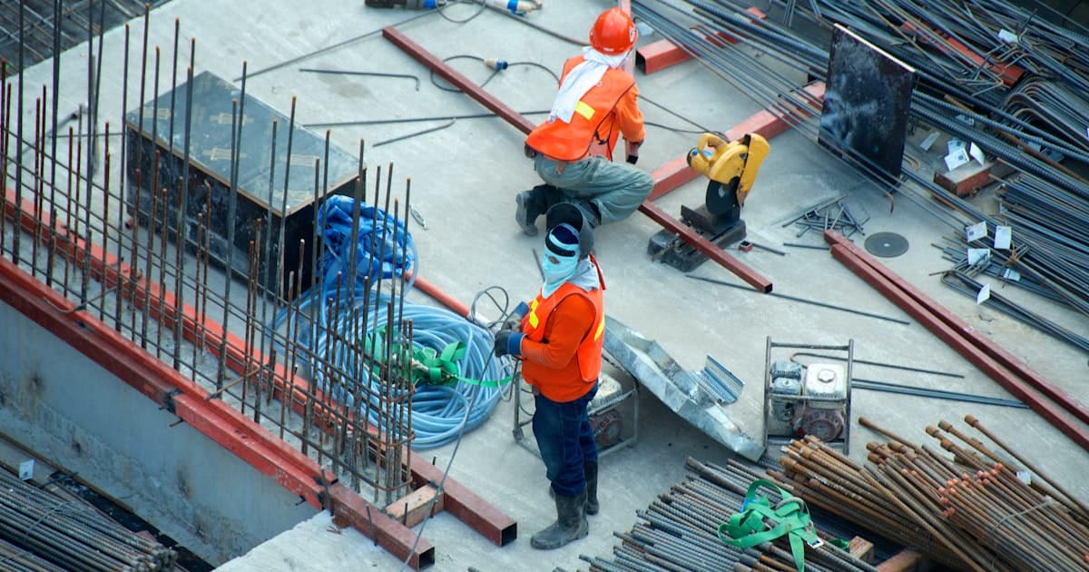Construction Company Websites: Winning More Bids and Building Credibility Online